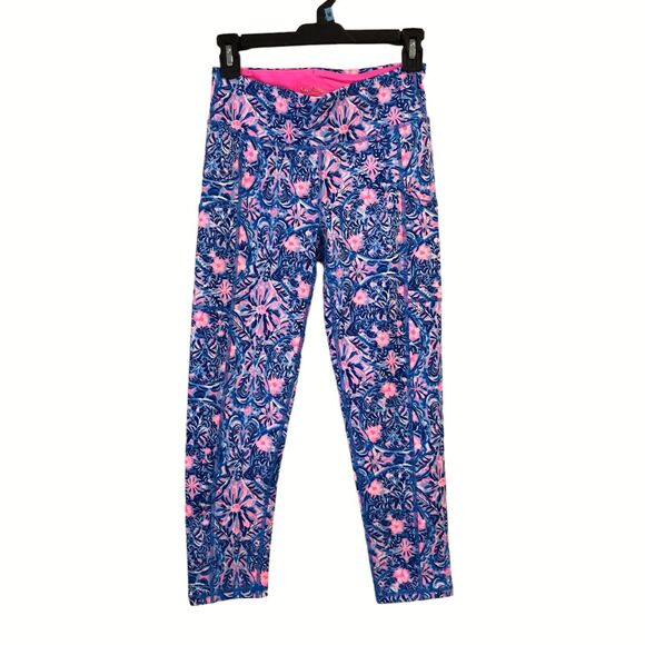 NEW Lilly Pulitzer Luxletic Weekender Midi Leggings Blue Peri Takin It Easy Sz S - Picture 1 of 8